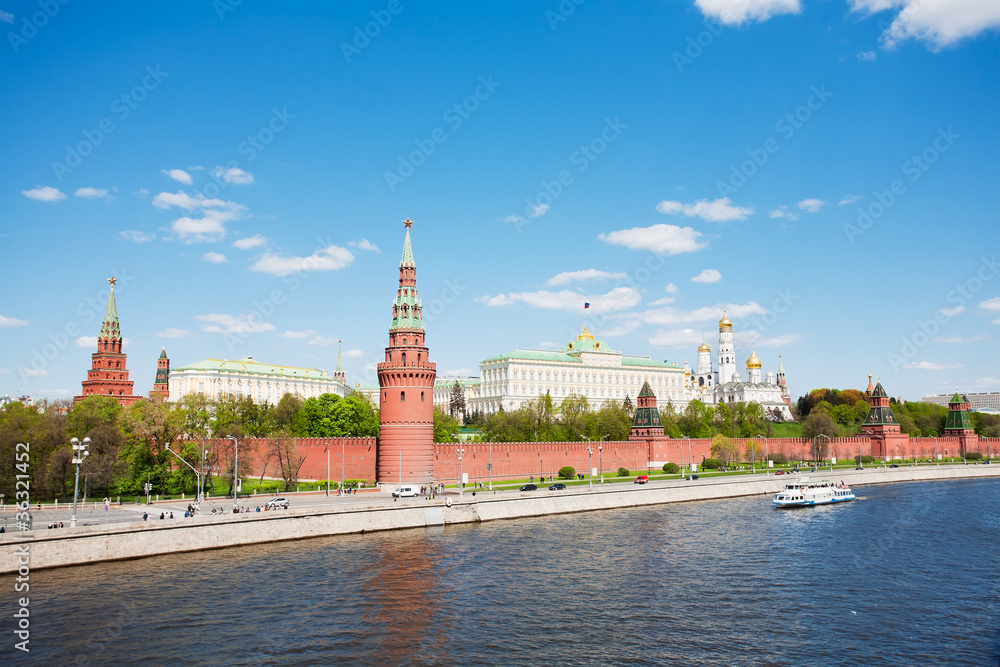 Russia, Moscow, type to the Moscow Kremlin and the river