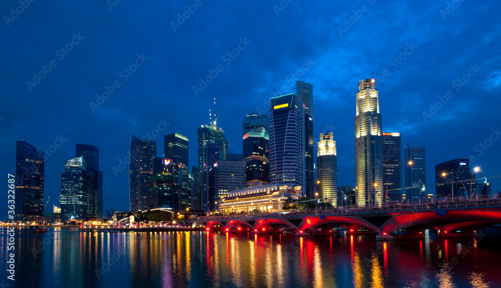Fototapeta premium Singapore City Evening Skyline