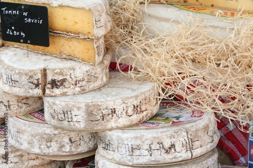 Tommes du marché - la Savoie