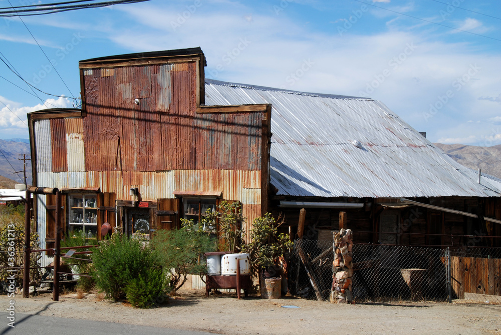 tin house tin house