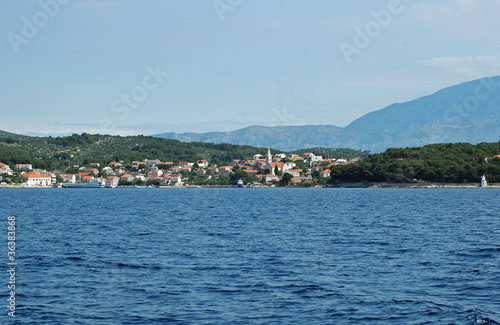 Jelsa sur l'île de Hvar © arvernho