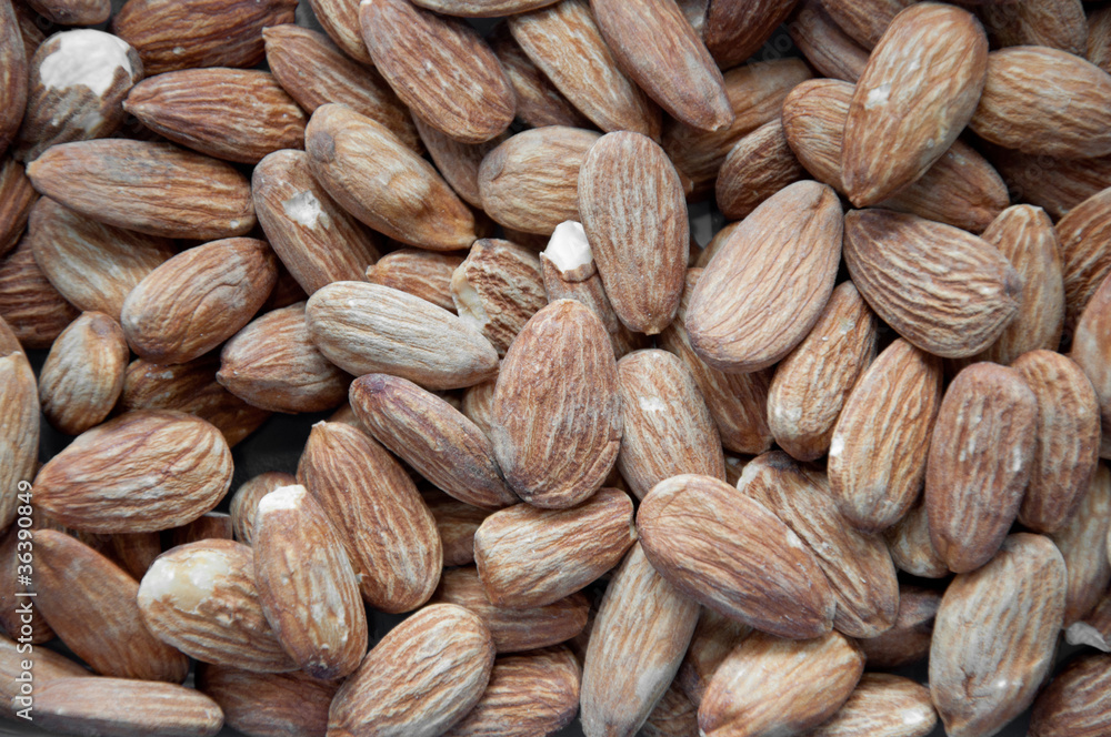 Fototapeta premium tasty almond nuts