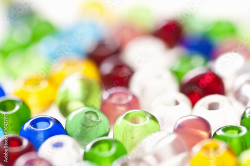 Perles de verre colorées