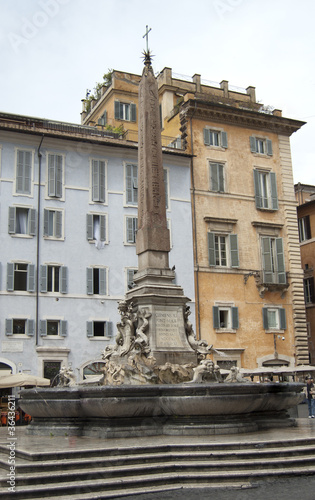 Obelisco de la plaza de la Rotonda