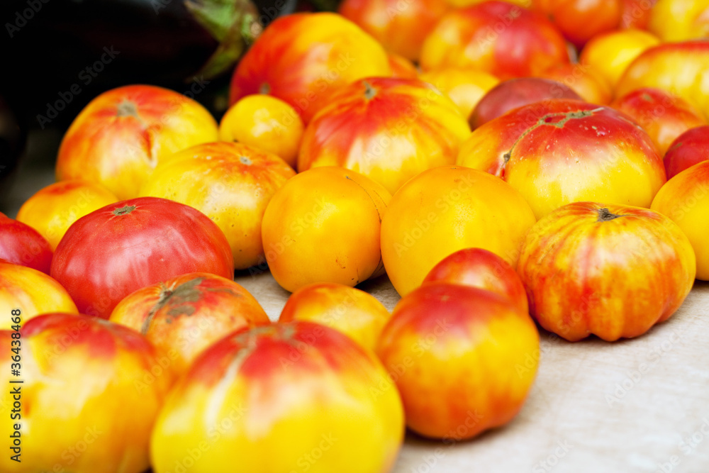 Fresh Heirloom Tomatoes Fresh Heirloom Tomatoes