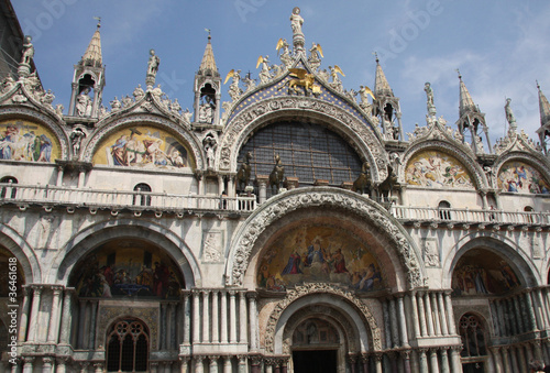 Saint Mark's Basilica facade in Venice © fotoechocom