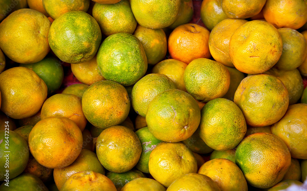 Oranges in market