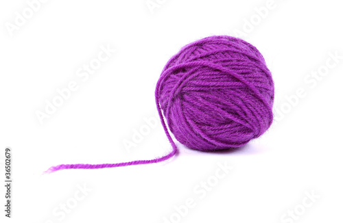 Ball clew of mauve wool