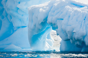 Fotobehang Zuidpoolgebied Imposante gletsjer op Antarctica  © Goinyk
