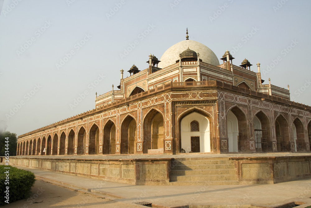Wide view of Humayun’s Tomb