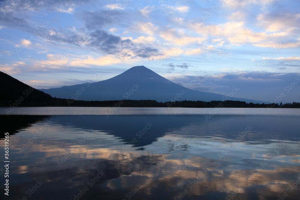 田貫湖の朝 田貫湖の朝