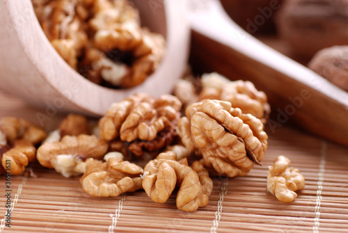 noci sgusciate - due