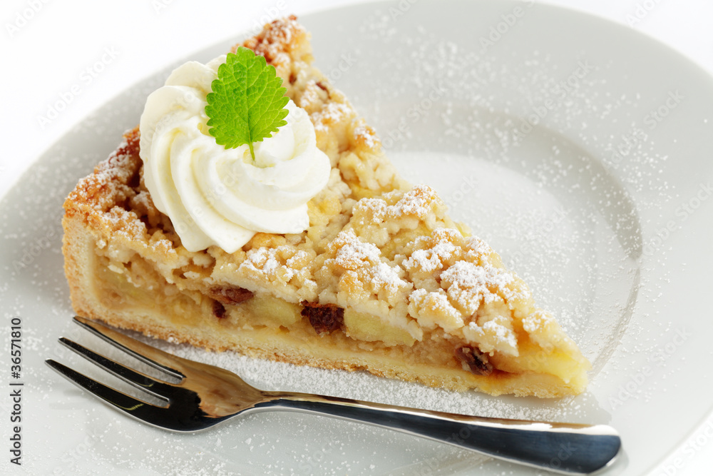 Apfel Streuselkuchen mit Sahne Apfel Streuselkuchen mit Sahne
