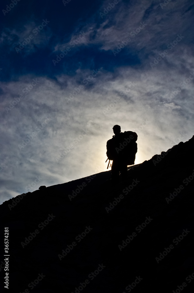 Fototapeta premium a backpacker