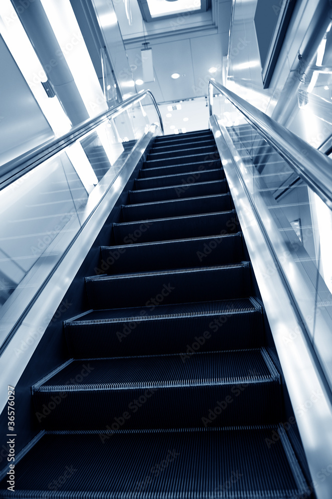 moving escalator moving escalator