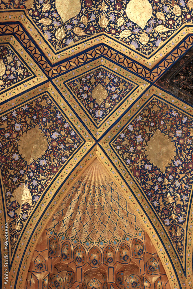 Decoration of Aksaray mausoleum