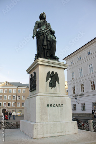 Statue of Wolfgang Amadeus Mozart