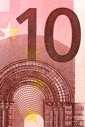 ten euro banknote detail © Abel Tumik