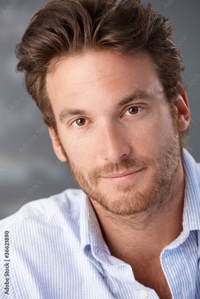 Obraz premium Handsome mid-adult man portrait