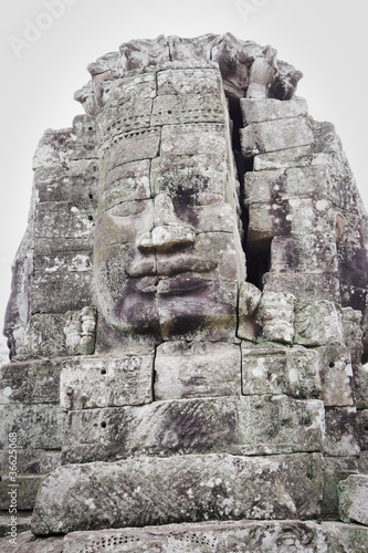 volti scolpiti ad angkor in cambogia photo