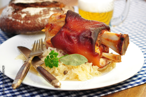 Schweinshaxe mit Sauerkraut photo