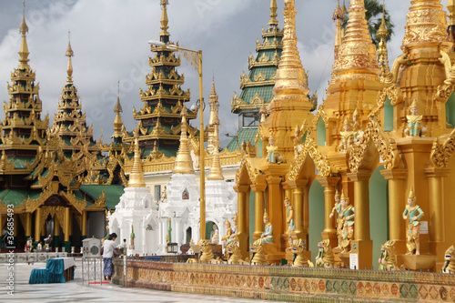 Shwe Dagon pagoda