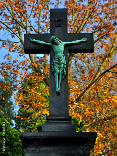 Wallpaper Mural Kreuz im Herbst 2 Torontodigital.ca