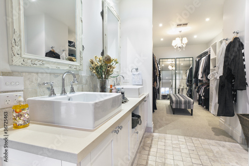 Contemporary Bathroom with Walk in Robe