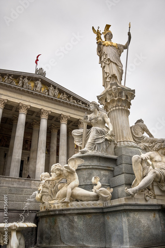 Pallas Athene in front of austrian parliament © Sergey Kelin
