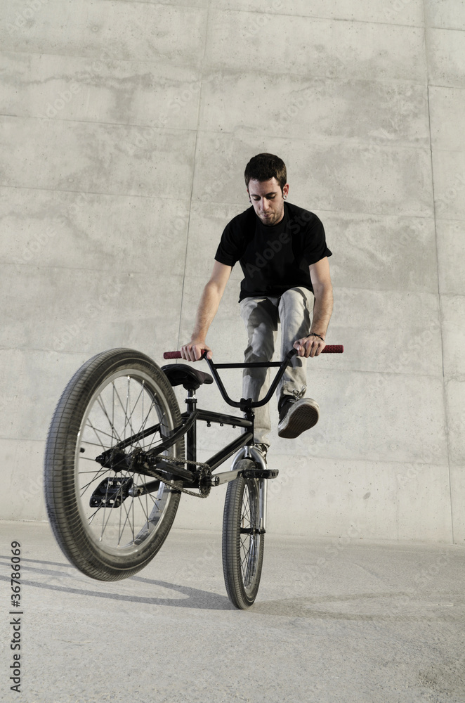 Fototapeta premium Young BMX bicycle rider