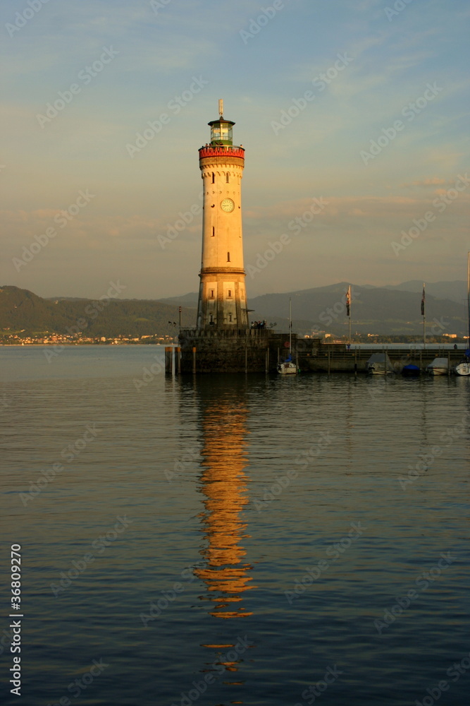 Leuchtturm vor Lindau Leuchtturm vor Lindau
