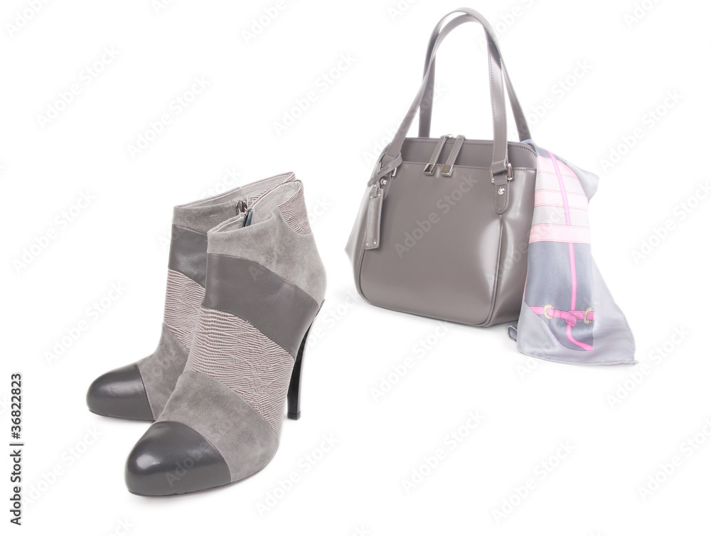 Pair of high-heels shoes and bag with shawl Pair of high-heels shoes and bag with shawl