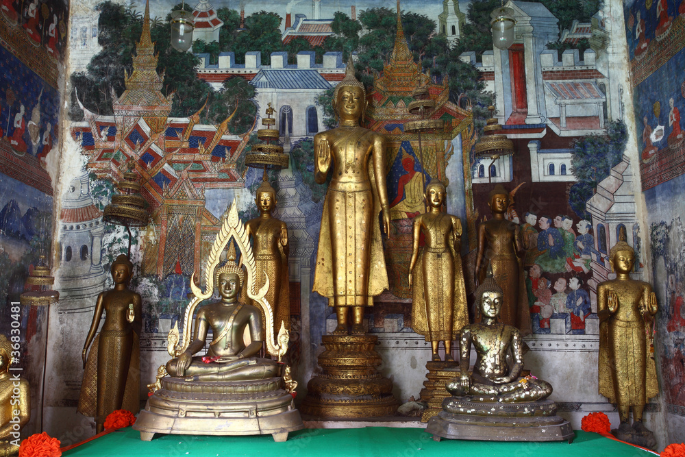 Golden Buddhas.