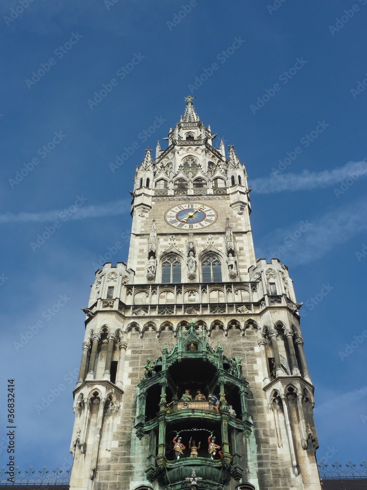 Turm des neuen Rathauses in München