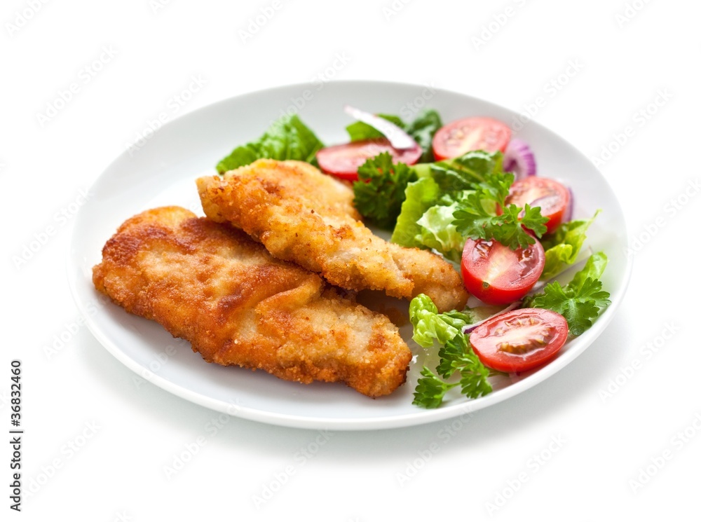 Hähnchenschnitzel mit Salat Hähnchenschnitzel mit Salat