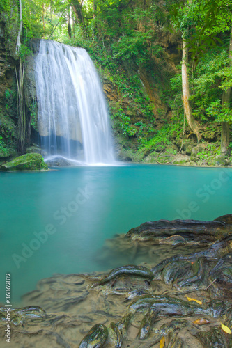 Fototapeta Naklejka Na Ścianę i Meble -  Erawan waterfall in Kanjanaburi Thailand