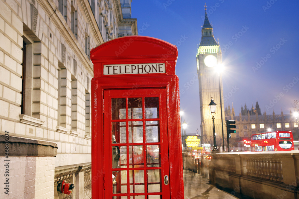 Fototapeta premium London Telephone Booth and Big Ben