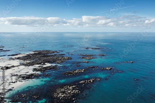 Littoral de Santec et mer bleu , Finistère 29 © philippe Devanne