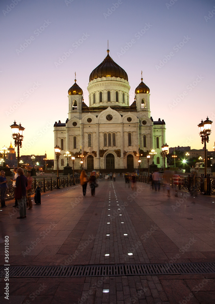 Orthodox church of Christ the Savior at night, Moscow
