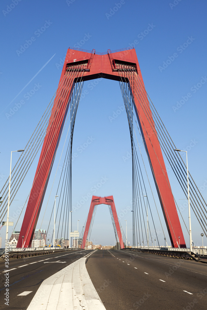 Fototapeta premium Willemsbrug bridge at Rotterdam