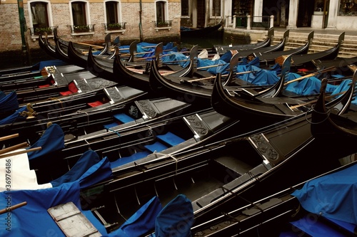 Wallpaper Mural Picture of a many gondolas. Torontodigital.ca