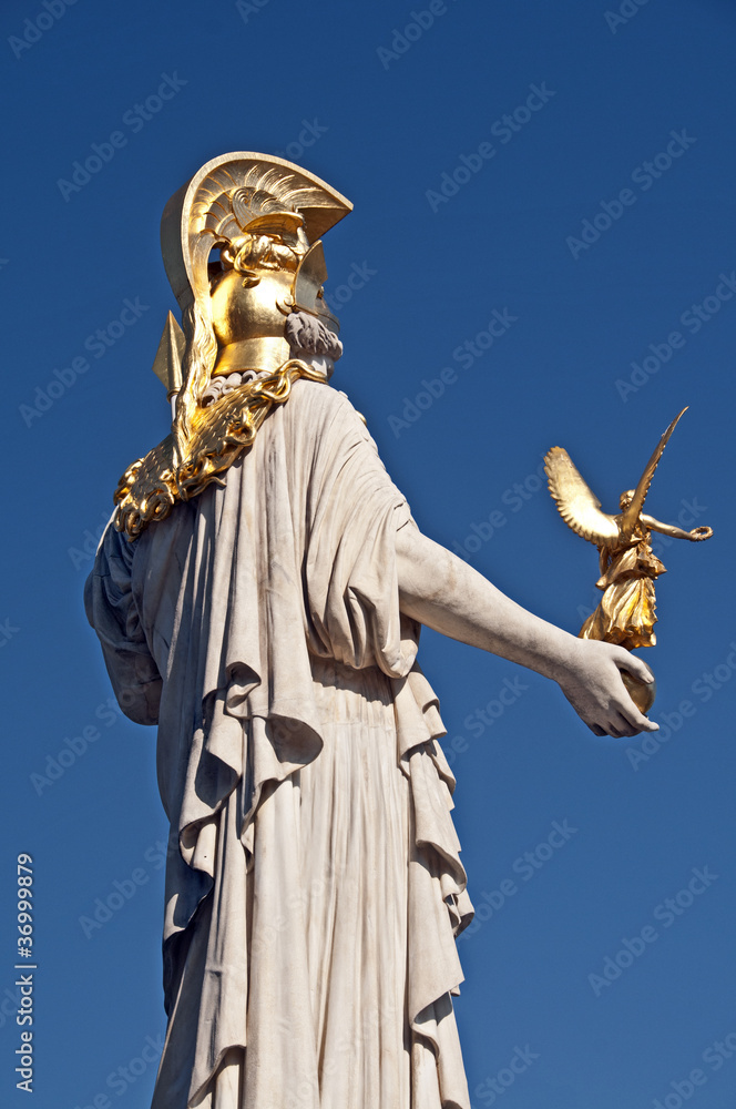 Obraz premium Pallas Athene vor dem Wiener Parlament