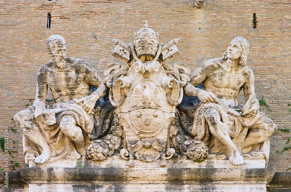 Rom Vatikan Eingangsskulptur 01