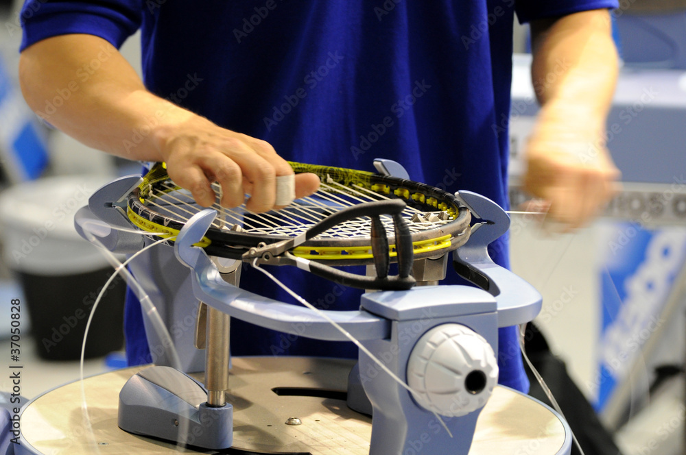 Cordage raquette tennis 2 Stock Photo | Adobe Stock
