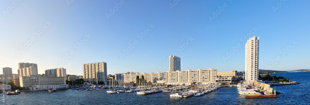 Fototapeta premium port de toulon 6