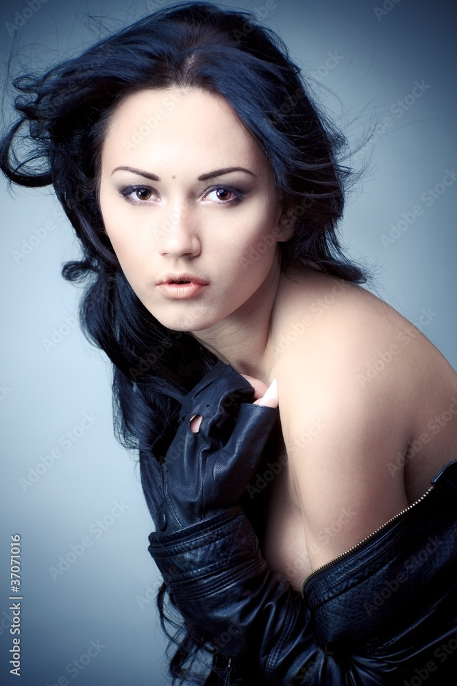 Naklejka premium Fashion portrait of beautiful young woman