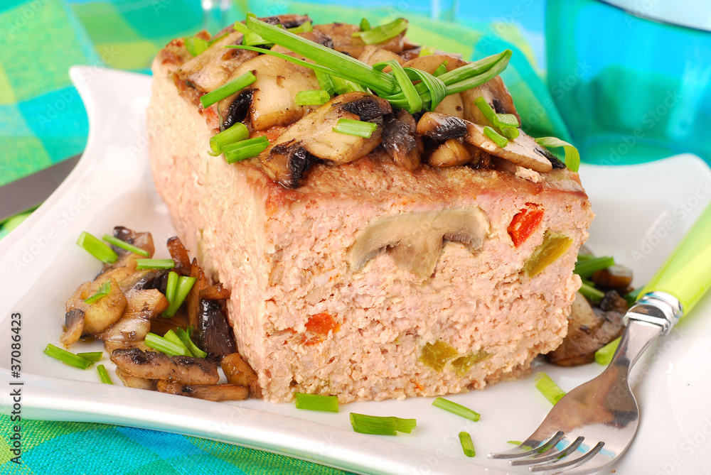 meatloaf with mushrooms and pepper