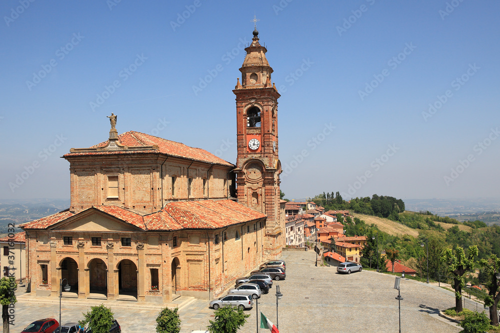 View on church in Diano D'Alba, Italy.