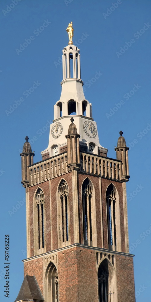 Fototapeta premium Turm der St. Christoffel Kathedraal in ROERMOND / Niederlande
