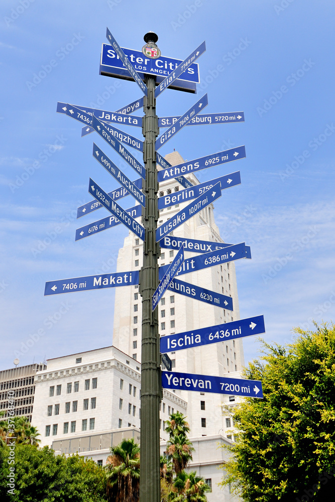 Fototapeta premium Downtown Los Angeles - Sister cities